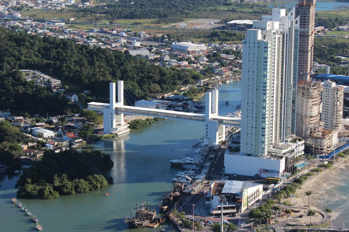 Ape Da Monica Lägenhet Balneário Camboriú Exteriör bild